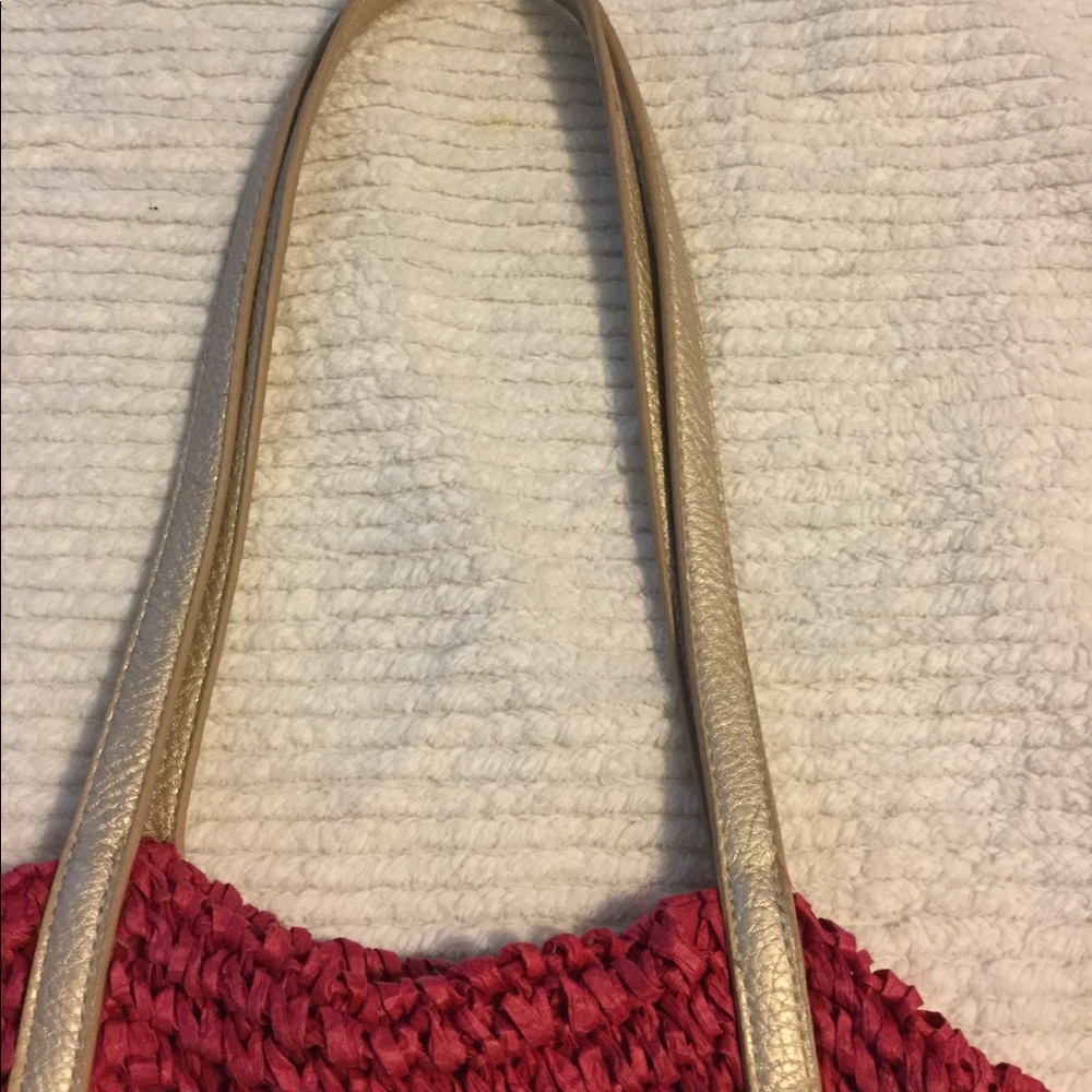 Woven Large Pink, straw bag, tote, gold handles - Picture 5 of 7